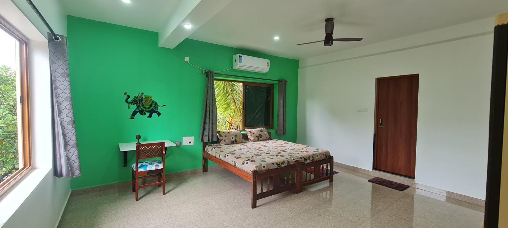 Happy Moon Homestay Aldona 外观 照片